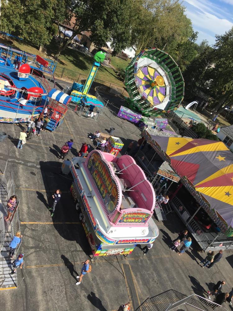 An overhead view of the rides offered at the carnival.