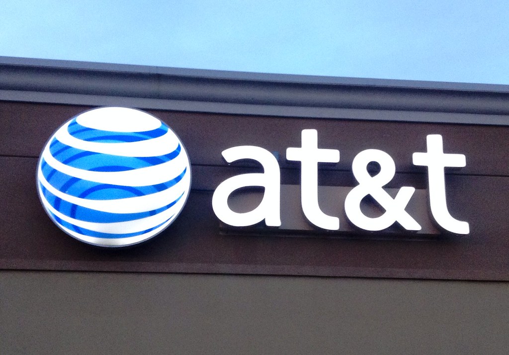 AT&T Outage Leaves Customers Stranded in a Digital Desert