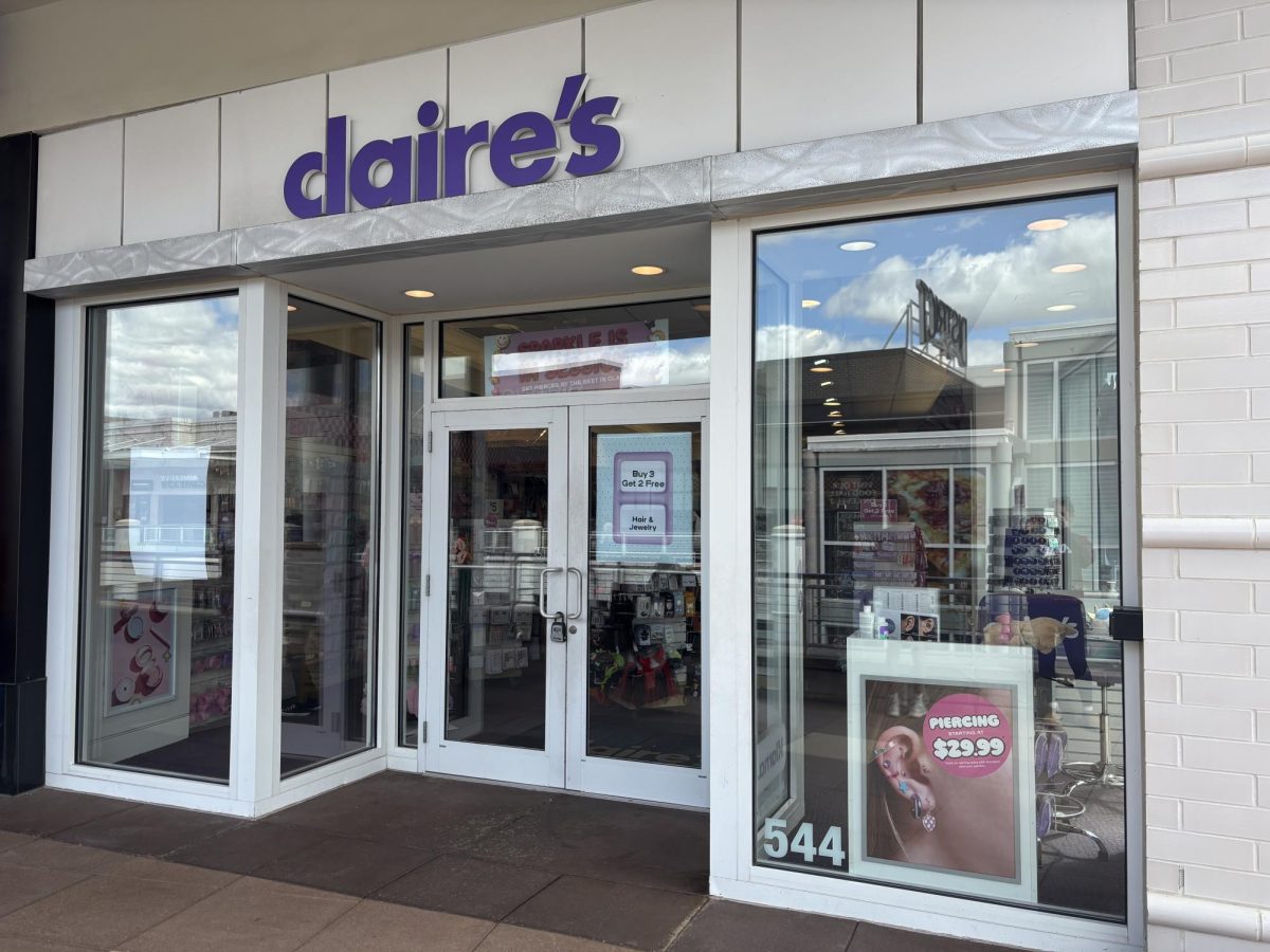 Claire's store with sales at Oakbrook Shopping Center.